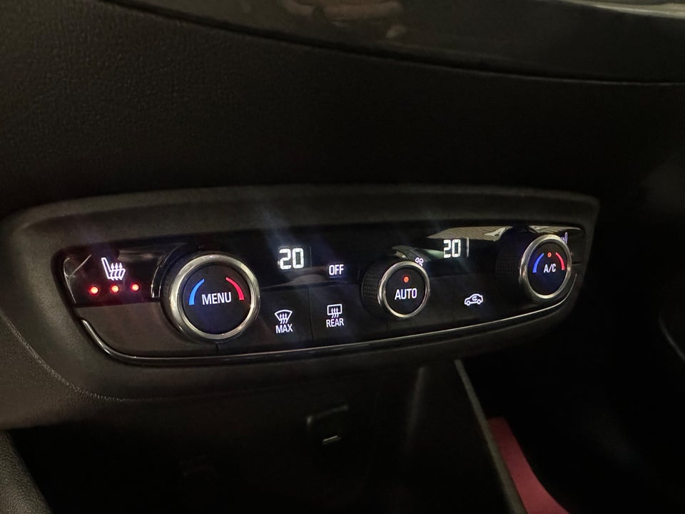 Opel Crossland X 1,2 T 110 Sport 5d