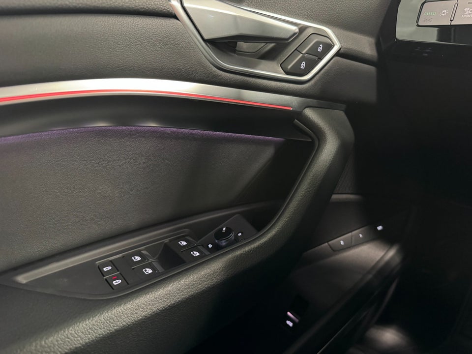 Audi e-tron 55 S-line quattro 5d