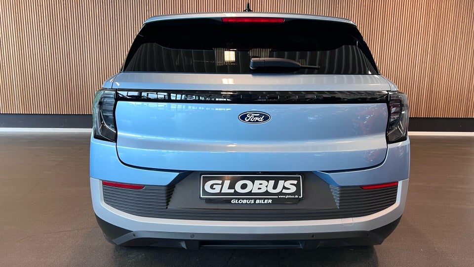 Ford Explorer 77 Premium Extended Range 5d