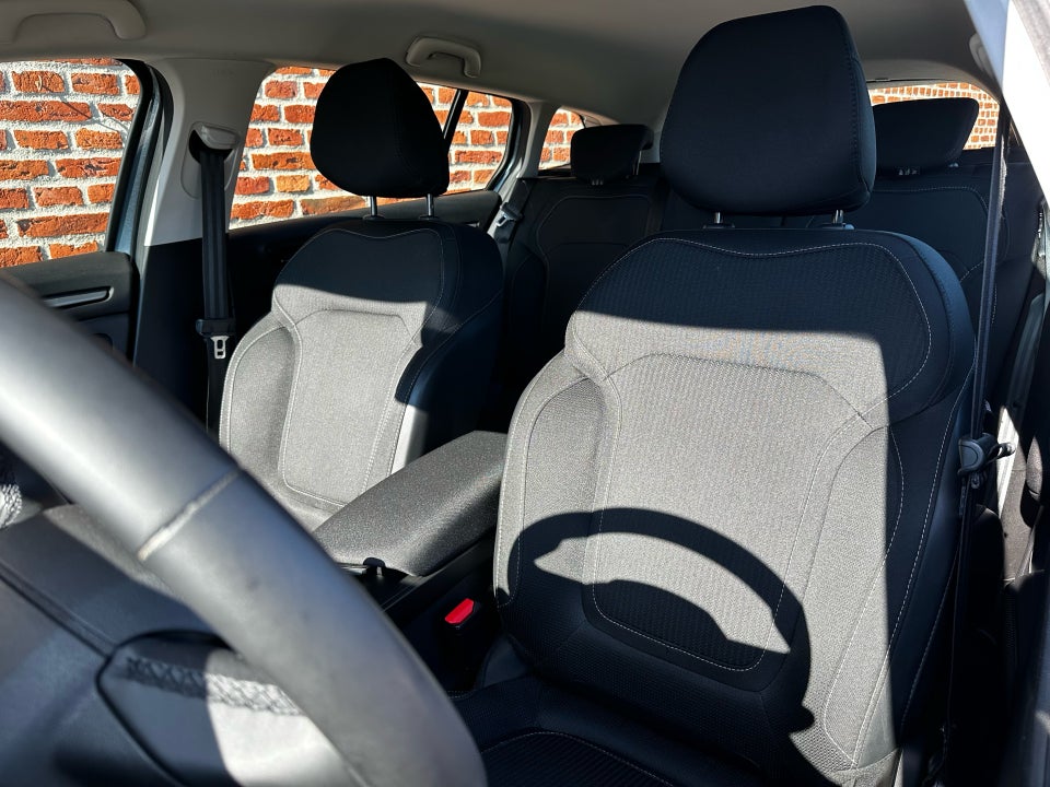 Renault Megane IV 1,3 TCe 140 Zen Sport Tourer 5d