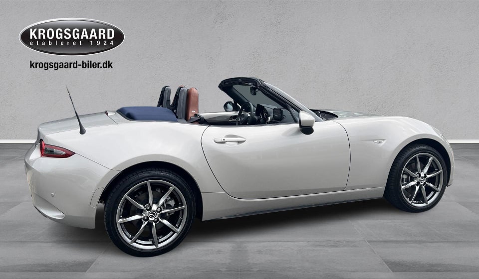 Mazda MX-5 2,0 SkyActiv-G 184 Roadster Cosmo 2d