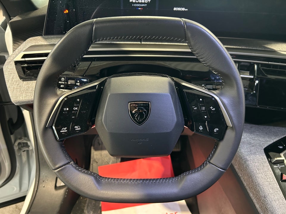 Peugeot e-3008 77 Allure 5d