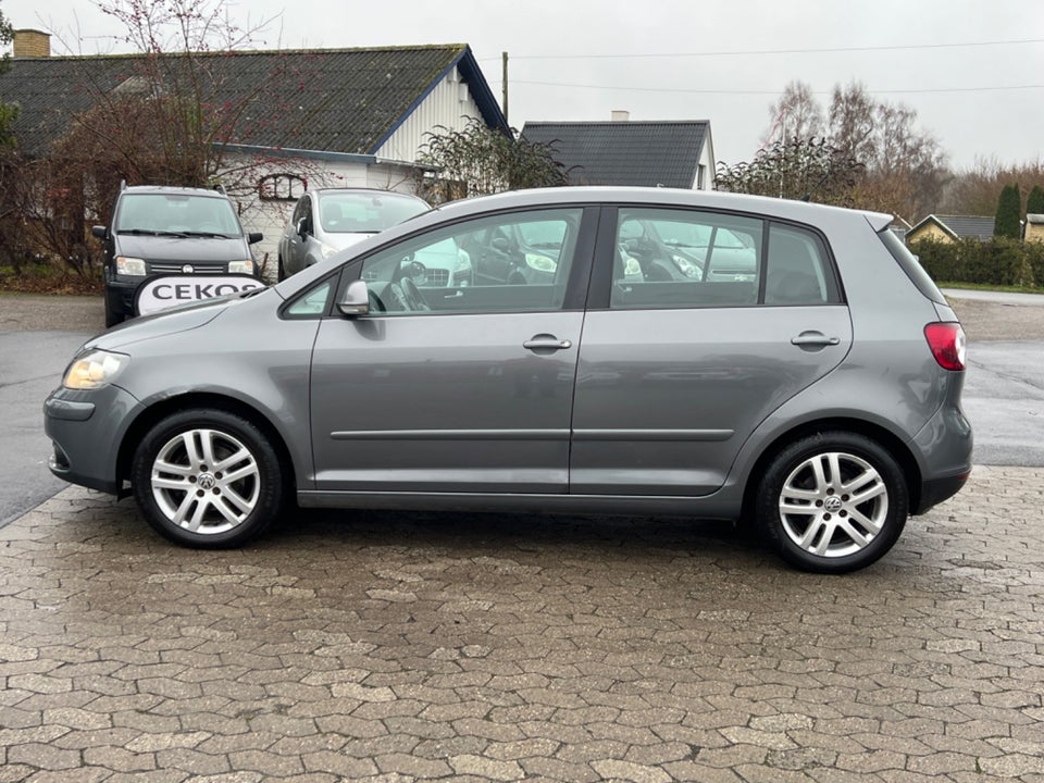 VW Golf Plus 1,6 Trendline DSG 5d