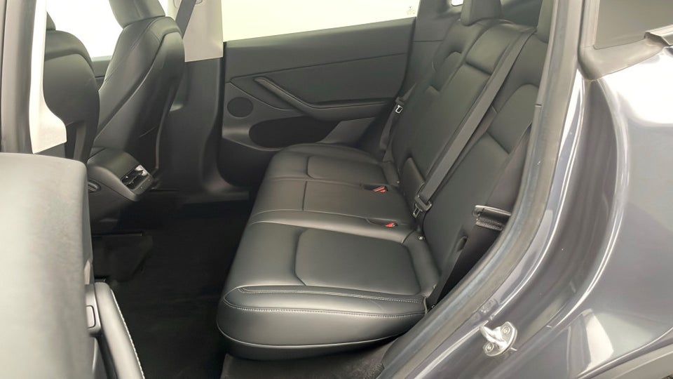 Tesla Model Y Long Range AWD 5d