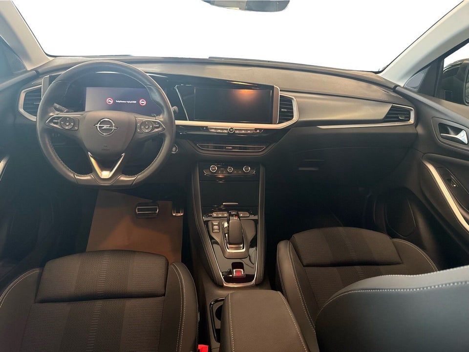 Opel Grandland 1,6 Hybrid Ultimate aut. 5d