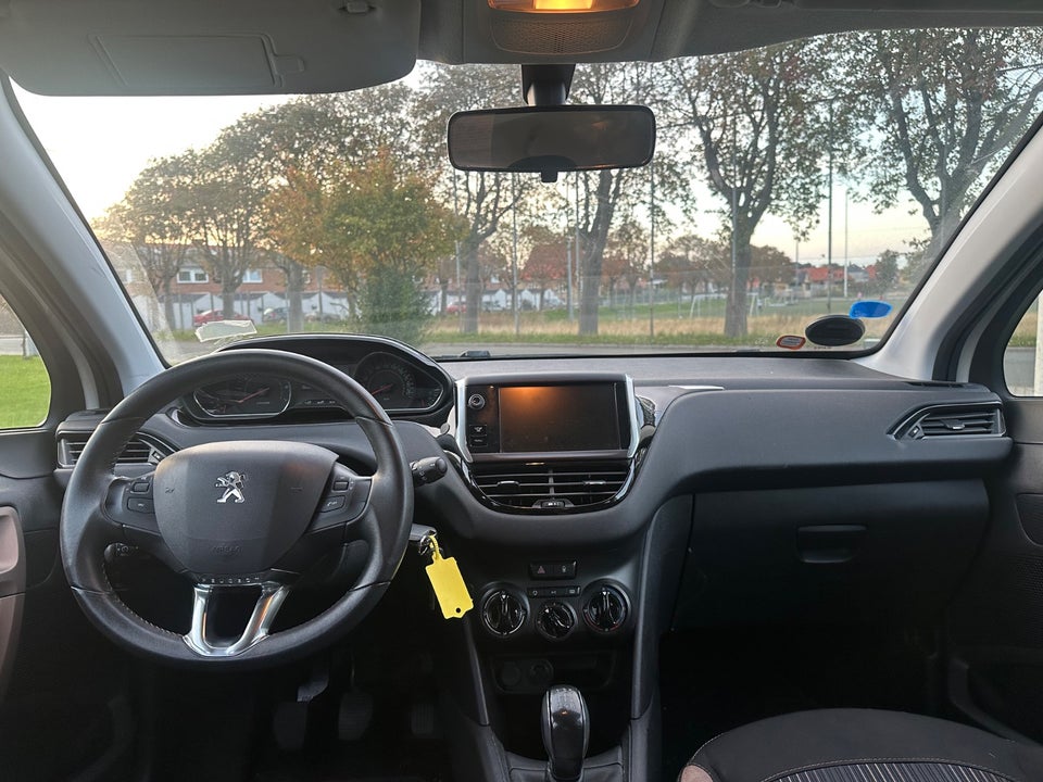 Peugeot 208 1,2 VTi Active 5d