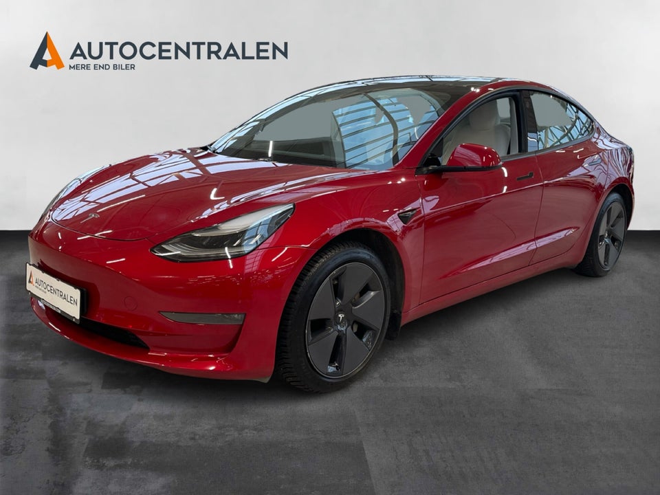 Tesla Model 3 Long Range AWD 4d