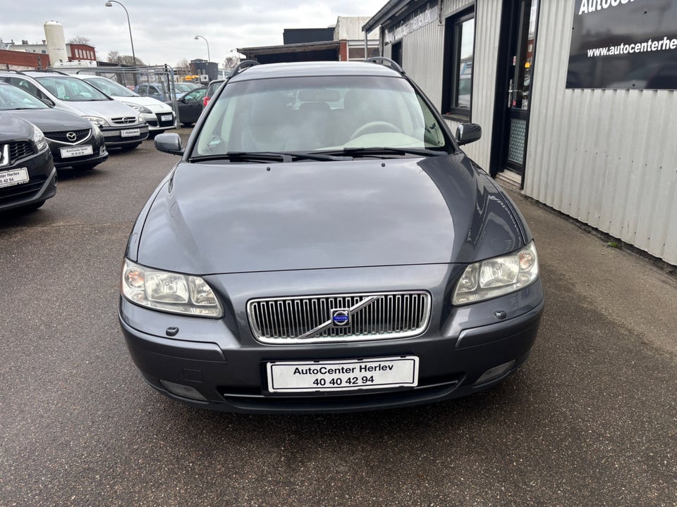 Volvo V70 2,4 170 5d