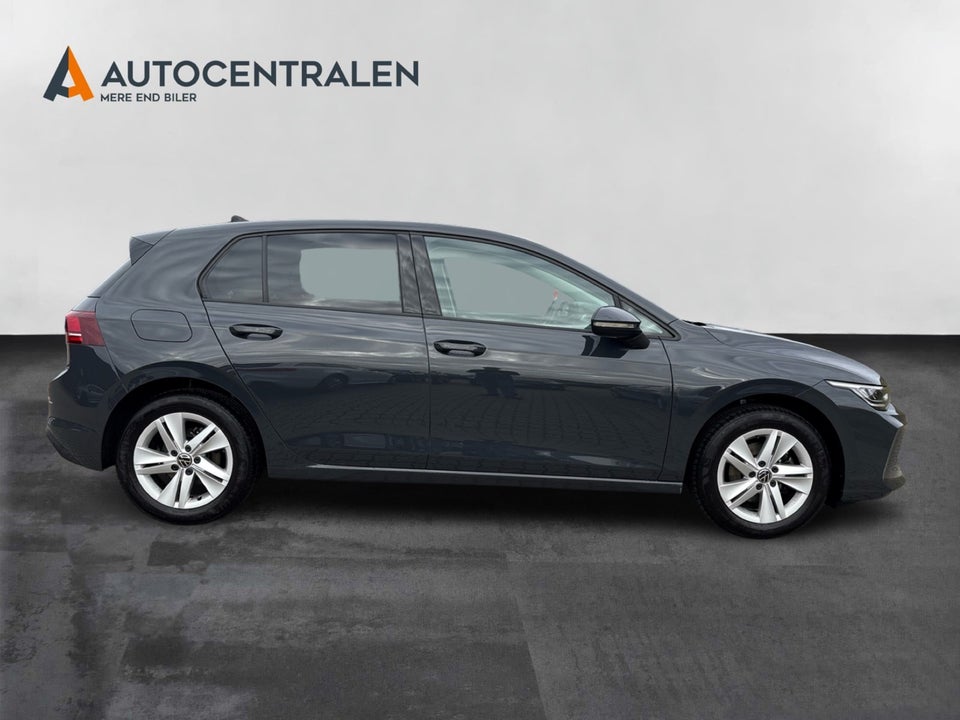 VW Golf VIII 1,5 TSi 150 Life 5d