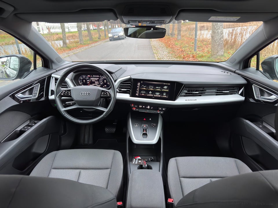 Audi Q4 e-tron 35  5d