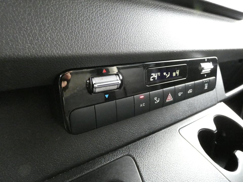 Mercedes Sprinter 319 3,0 CDi A2 Kassevogn aut. RWD