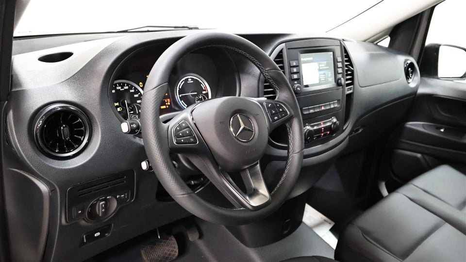 Mercedes eVito 129 Tourer PRO XL