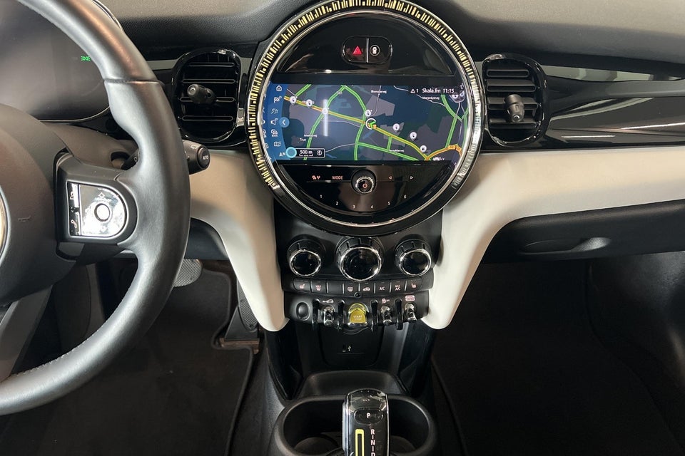 MINI Cooper SE Classic Trim 3d