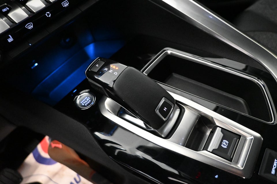 Peugeot 3008 1,2 PureTech 130 Allure Limited EAT8 5d