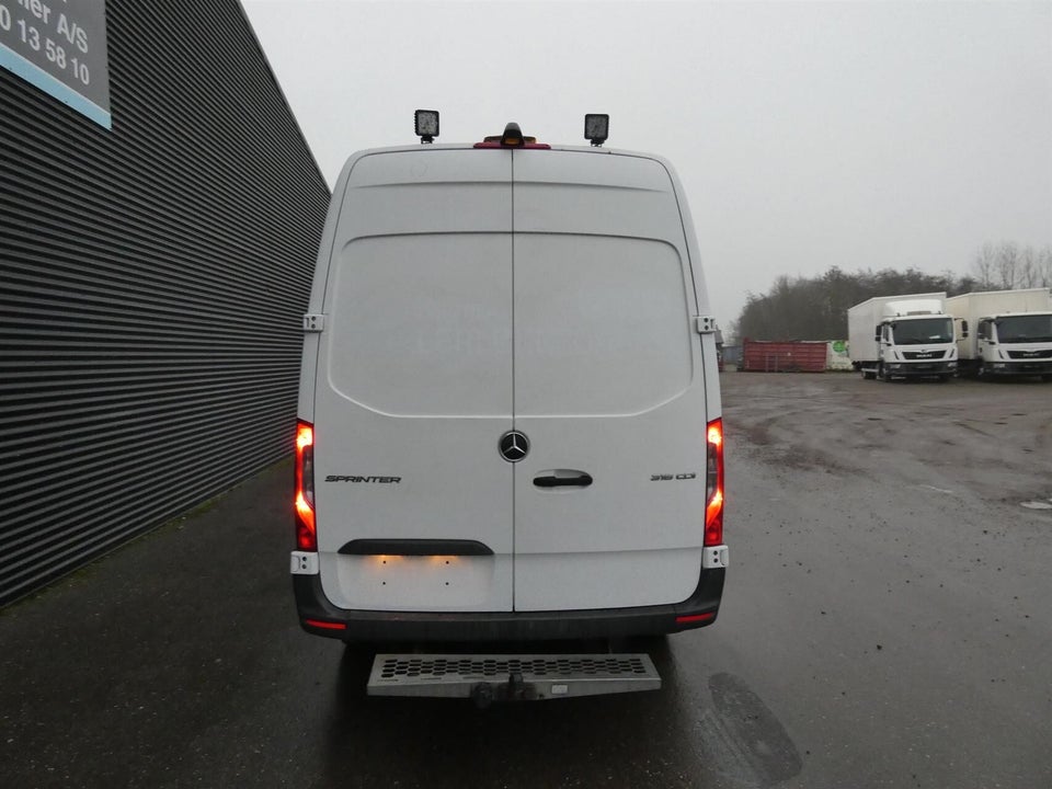 Mercedes Sprinter 316 2,2 CDi A2 Kassevogn RWD