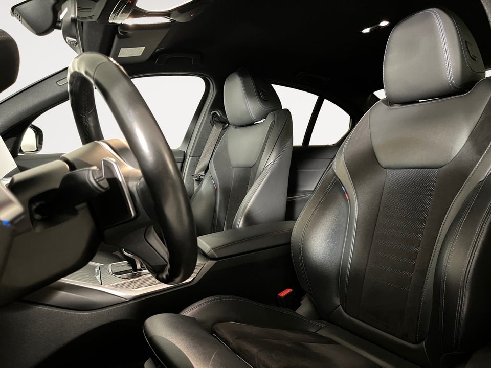BMW 330e 2,0 M-Sport aut. 4d