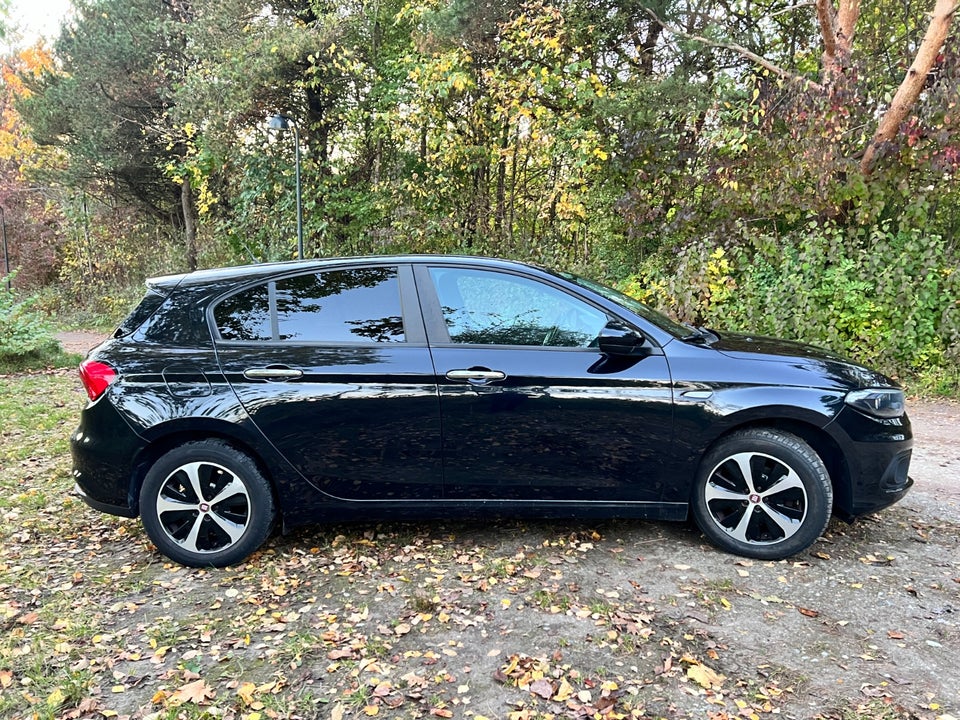 Fiat Tipo 1,4 16V Easy 5d