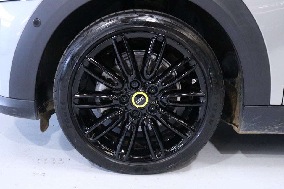 MINI Cooper SE Edition Premium Plus 3d