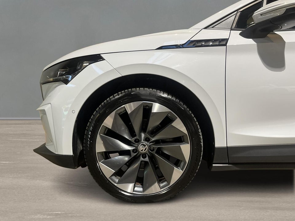 Skoda Enyaq 60 iV Loft 5d