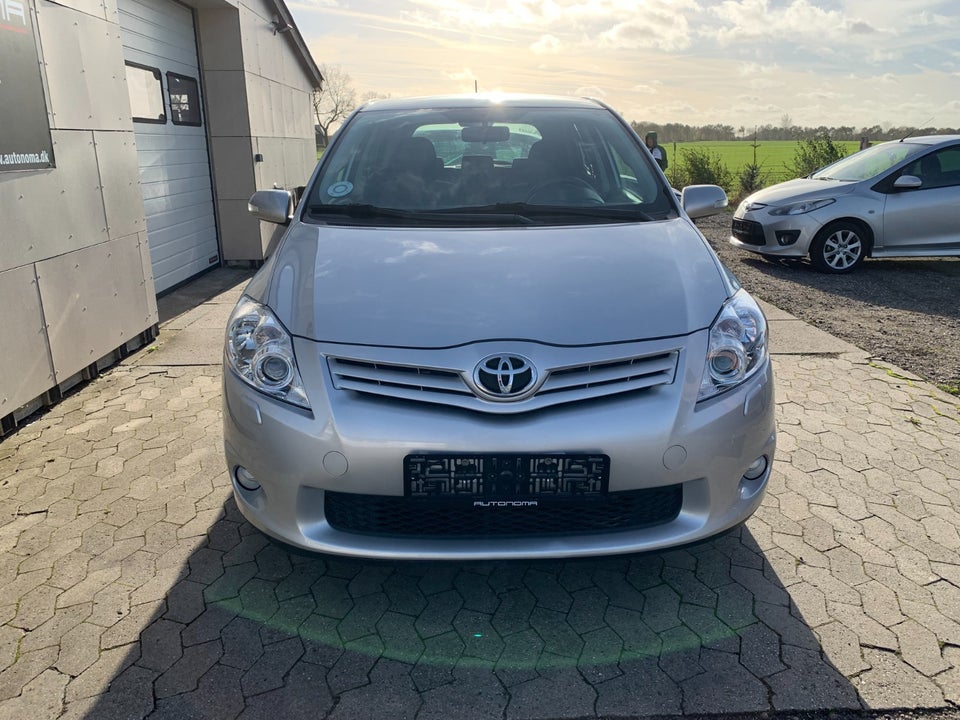 Toyota Auris 1,6 T2 M/M 5d