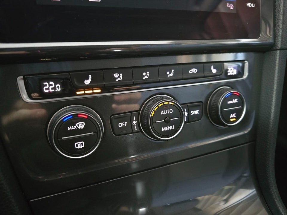 VW Golf VII 1,5 TSi 130 Comfortline Variant DSG 5d