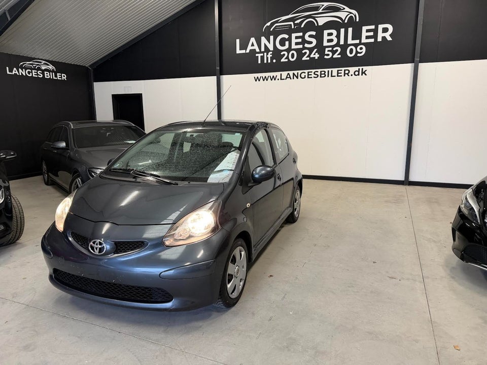 Toyota Aygo 1,0 Plus MMT komfort 5d