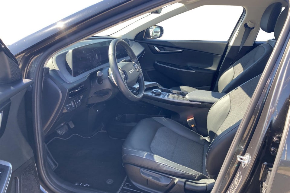 Kia EV6 77 Long Range 5d