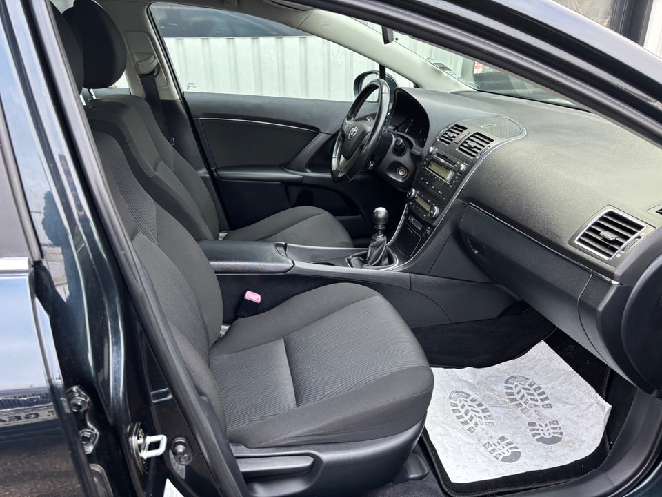 Toyota Avensis 1,6 VVT-i T1 4d