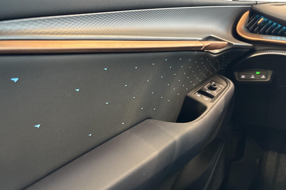 Cupra Tavascan 77 Immersive 5d