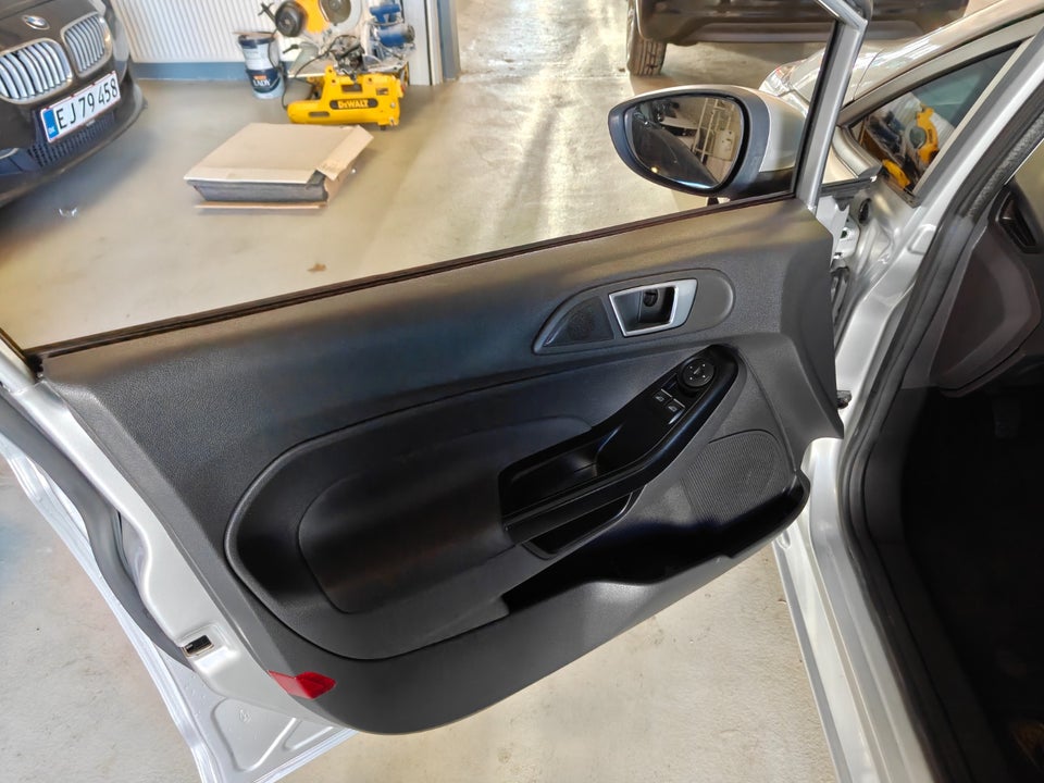 Ford Fiesta 1,0 80 Trend 5d