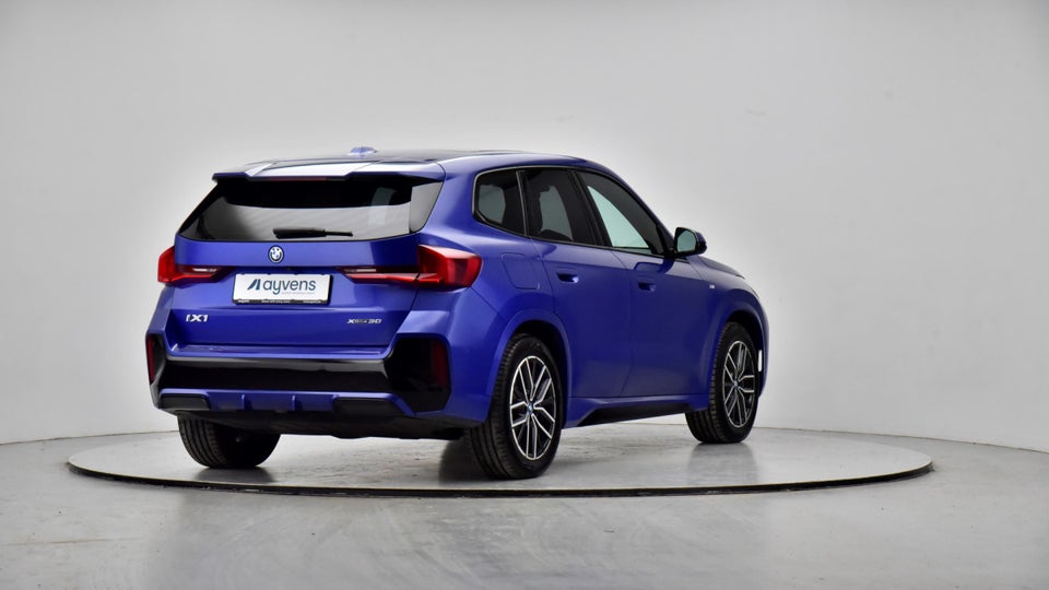 BMW iX1 xDrive30 Fully Charged M-Sport 5d