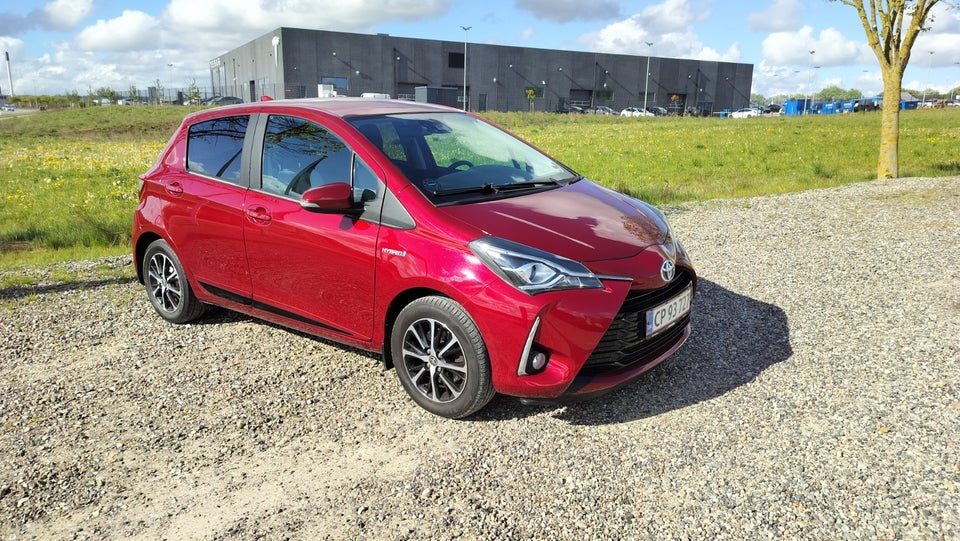 Toyota Yaris 1,5 Hybrid H3 Limited e-CVT 5d