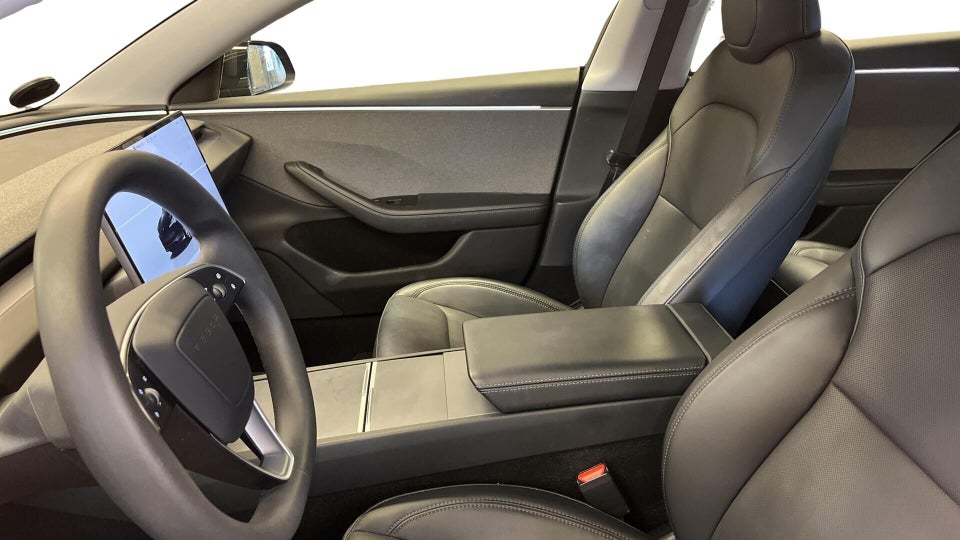 Tesla Model 3 RWD 4d