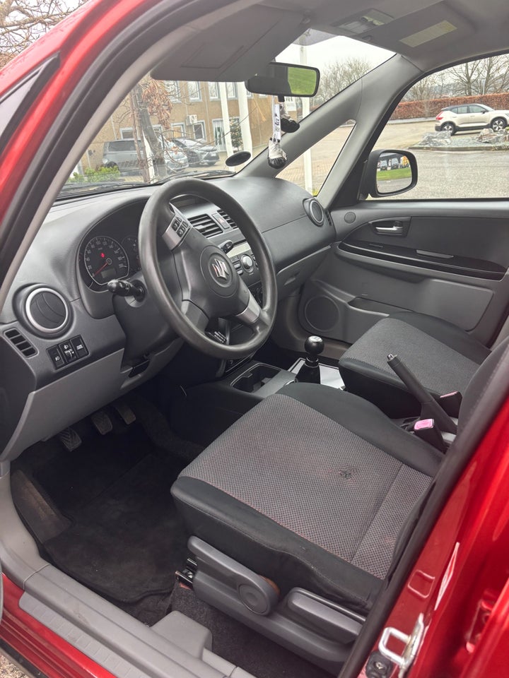 Suzuki SX4 1,6 GL 5d