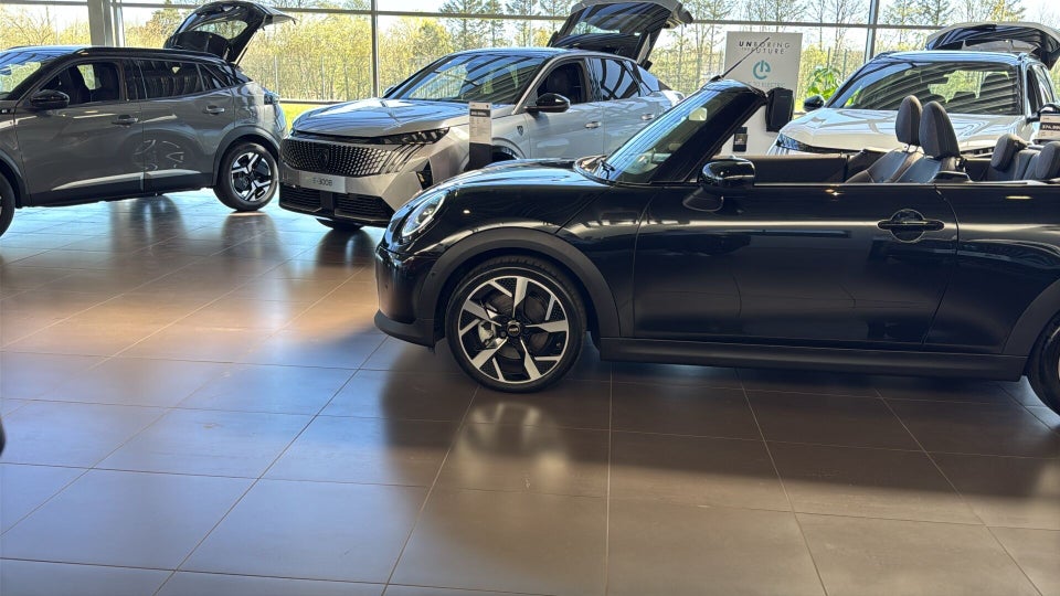 MINI Cooper C 1,5 Cabriolet aut. 2d