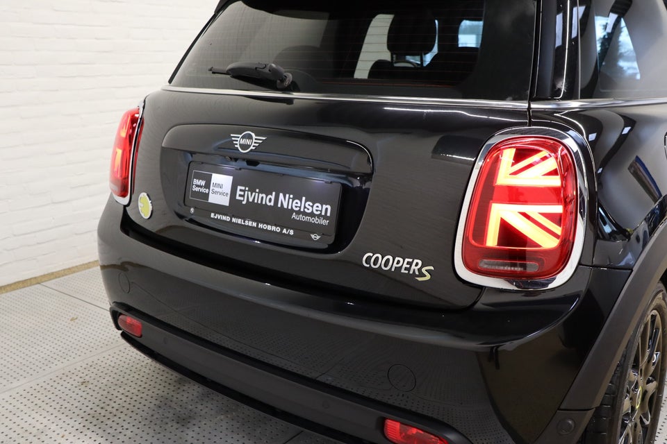 MINI Cooper SE Edition Premium Plus 3d