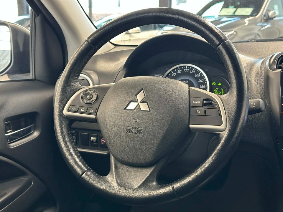 Mitsubishi Space Star 1,2 Black & White CVT 5d