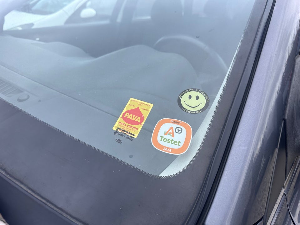 Toyota Avensis 1,8 VVT-i Elegance stc. 5d