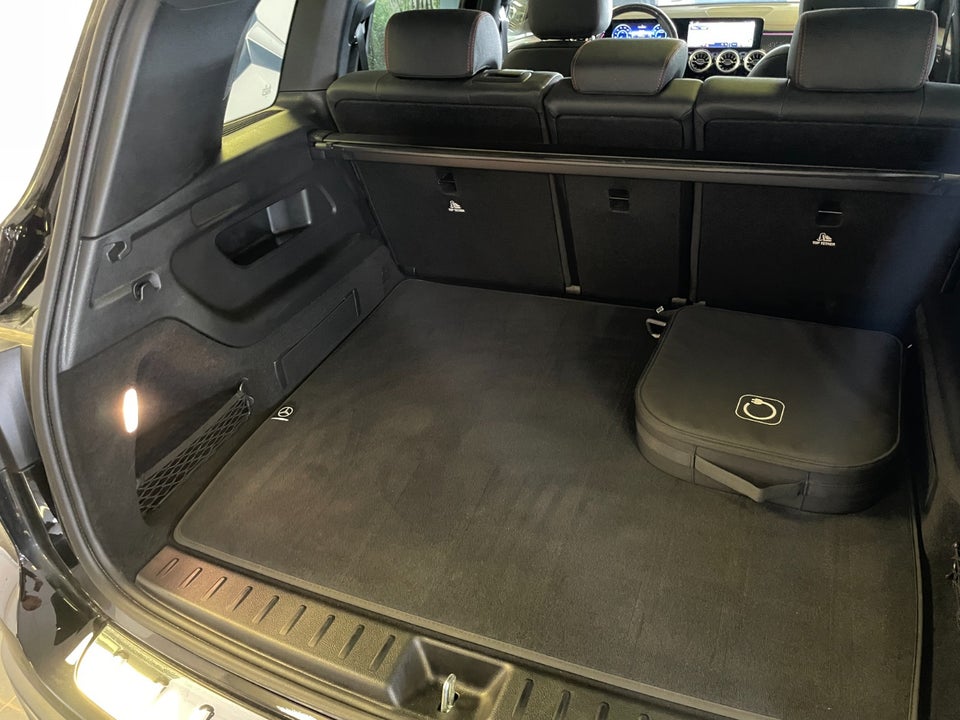 Mercedes EQB250+ AMG Advance 5d