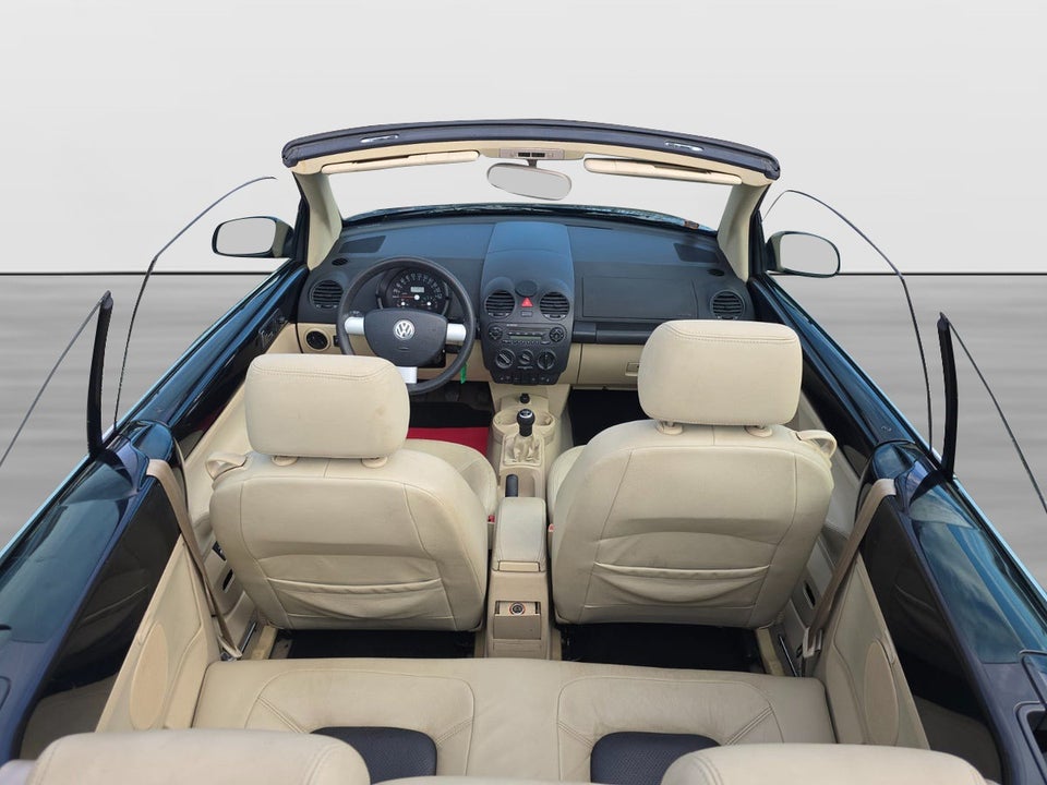 VW New Beetle 1,6 Cabriolet 2d