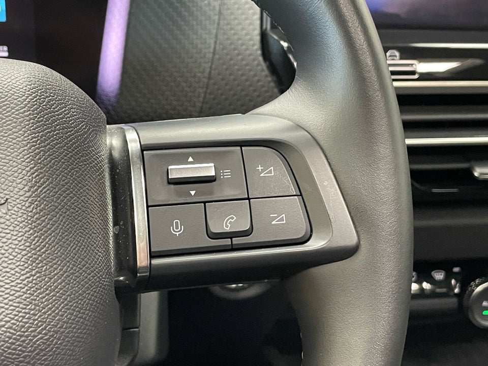 Citroën ë-C4 X 50 Shine 4d