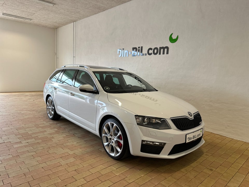 Skoda Octavia 2,0 TSi 220 RS Combi DSG 5d