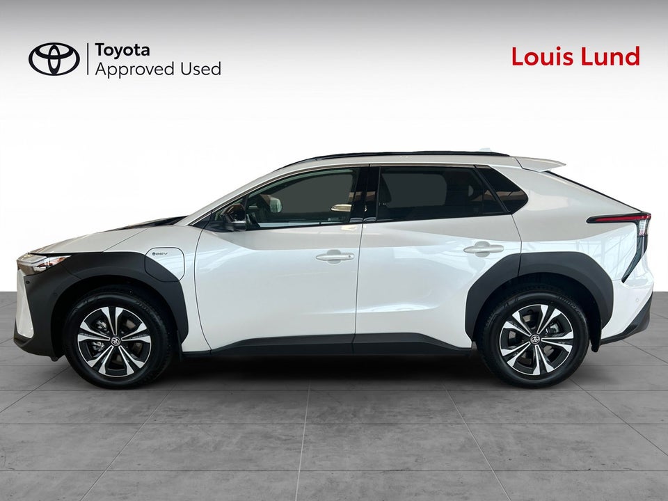 Toyota bZ4X Executive AWD 5d