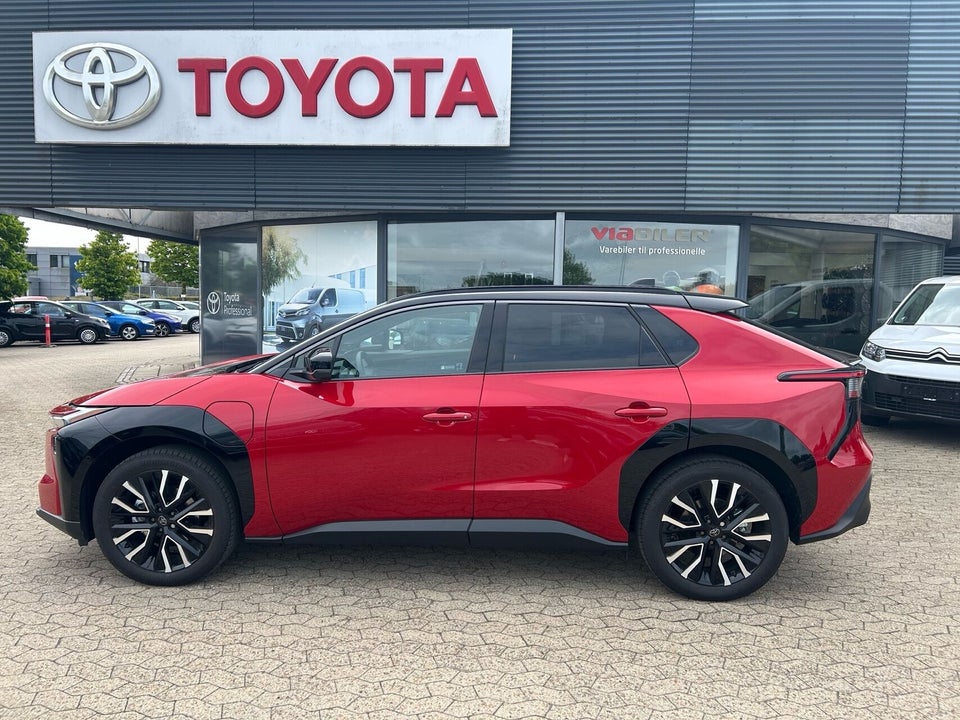 Toyota bZ4X 73 Executive 5d