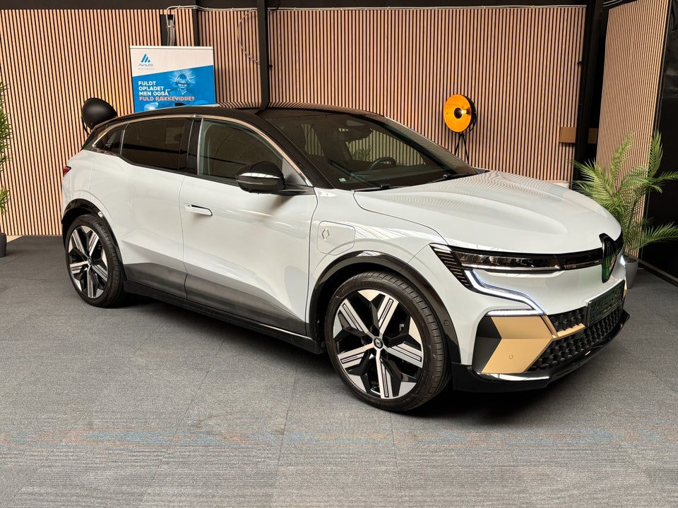 Renault Megane E-Tech 60 Iconic 5d
