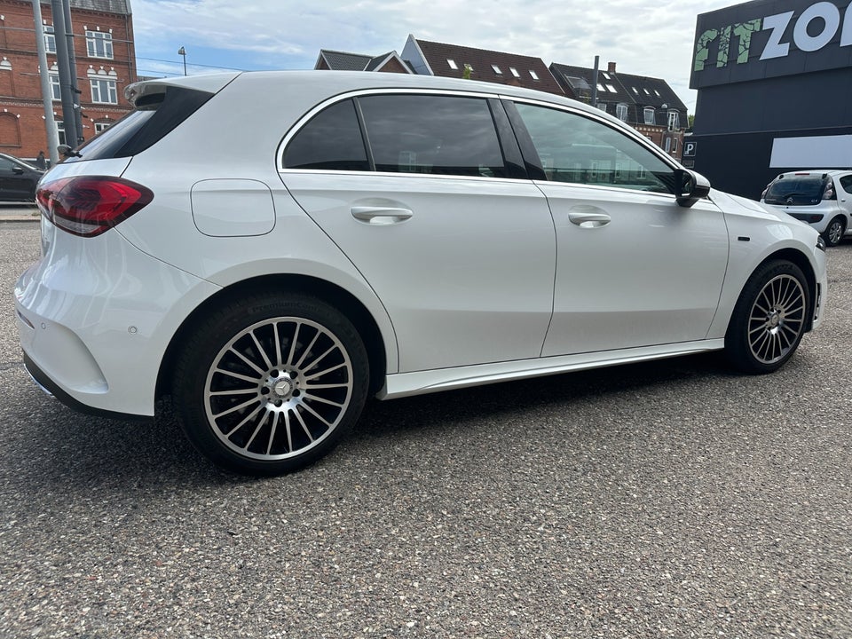 Mercedes A250 e 1,3 AMG Line aut. 5d