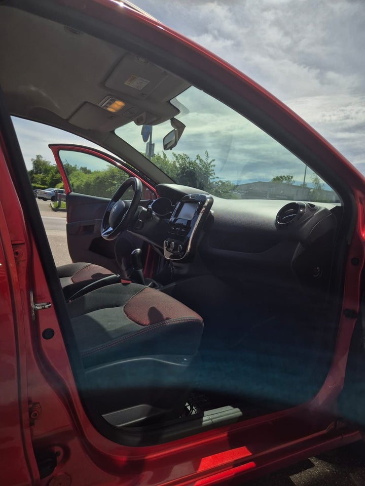 Renault Clio IV 1,2 16V Expression Sport Tourer 5d