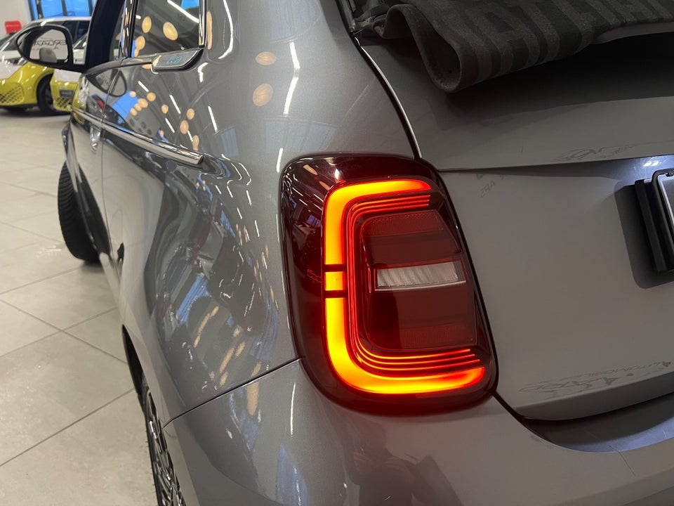 Fiat 500e 42 la Prima Cabrio 2d