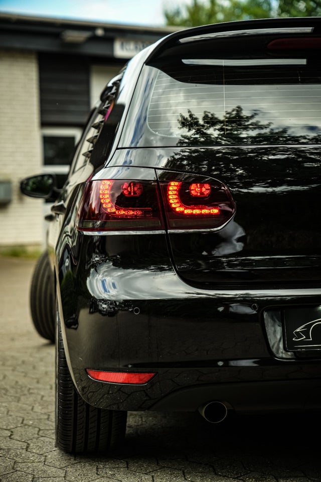 VW Golf VI 1,6 TDi 105 Highline DSG BMT 5d