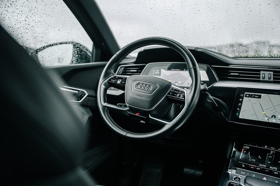 Audi e-tron 50 S-line quattro 5d